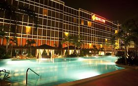Maxims Hotel